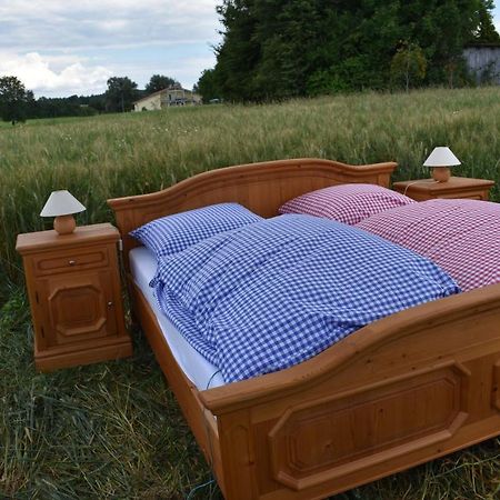 Отель Open Air, Bett Im Kornfeld Finning Экстерьер фото